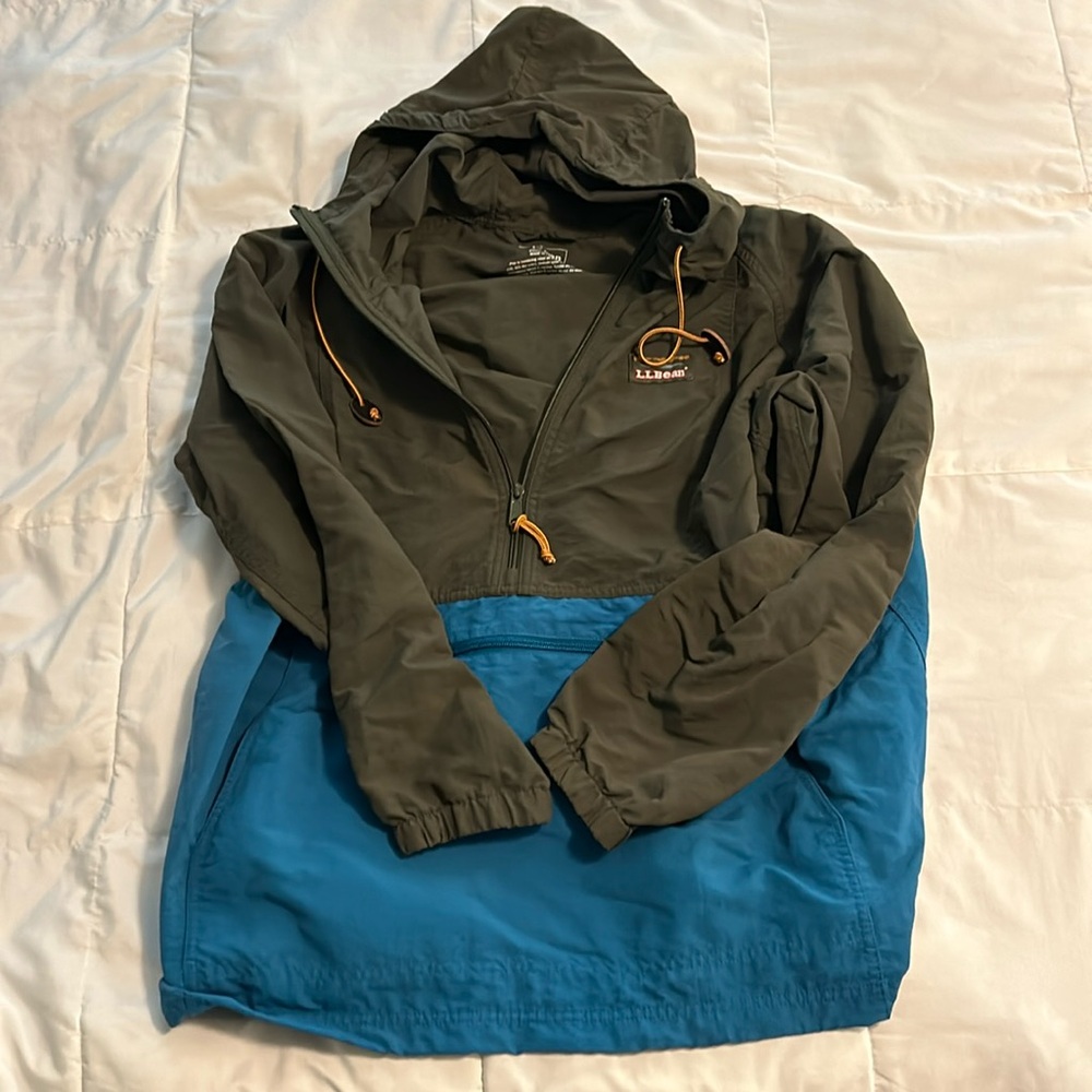 Women’s LL Bean Dark Green and Blue windbreaker 1x